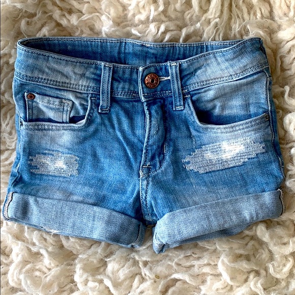 H&M cuffed Jean shorts